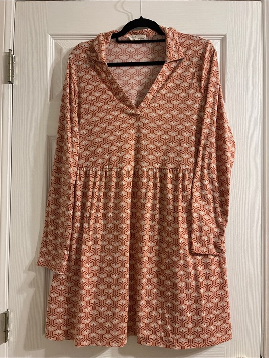 BeBop Dresses & Skirts - BeBop Peach and White Printed Long Sleeve Babydoll Dress